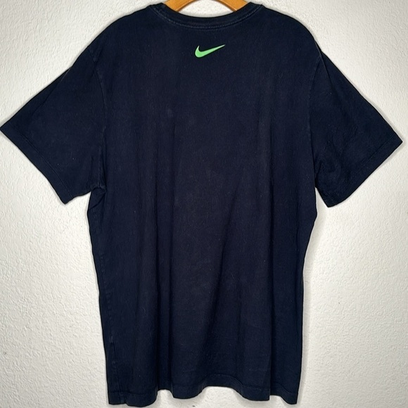 Nike T-Shirt Optimist Mens XL Swoosh Green Runners Athletic Black Smile Outdoor - Picture 5 of 5